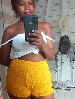 Profil de Jeannine, une femme célibataire de 32 ans à Toamasina