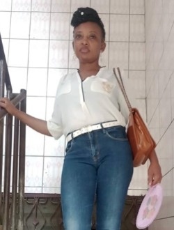 Profil de Flavy, une femme célibataire de 41 ans à Abang