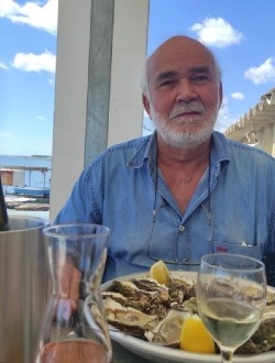 Profil de Xavier, un homme célibataire de 69 ans à Arles