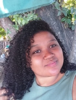 Profil de Djamilla, une femme célibataire de 23 ans à Antalaha