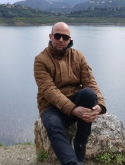 Profil de Rachid, un homme célibataire de 44 ans à Alger