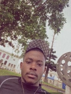 Profil de Teddy, un homme célibataire de 21 ans à Yaoundé
