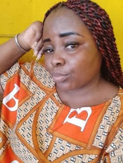 Profil de Blonde, une femme célibataire de 28 ans à Douala