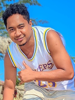profile picture 0