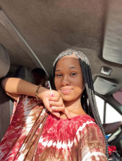 Profil de Richina, une femme célibataire de 20 ans à Antsiranana