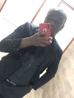 Profil de Donald, un homme célibataire de 33 ans à Dimbokro