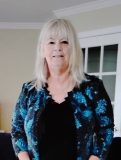 Profil de Johanne, une femme célibataire de 68 ans à Brossard