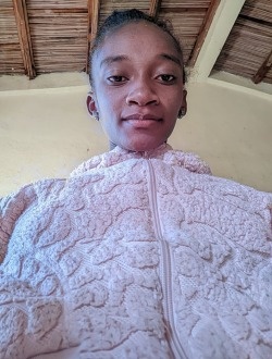 Profil de Priscilla, une femme célibataire de 23 ans à Antalaha