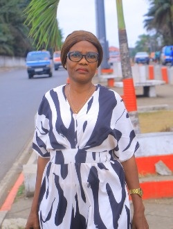 Profil de Béatrice, une femme célibataire de 54 ans à Libreville