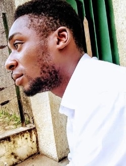 Profil de Krl, un homme célibataire de 29 ans à Abidjan