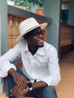 Profil de Marius, un homme célibataire de 25 ans à Abomey-Calavi
