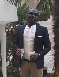 Profil de Madou, un homme célibataire de 44 ans à Abadjin-Doumé