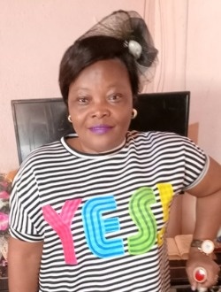Profil de La Colombe, une femme célibataire de 47 ans à Yaoundé