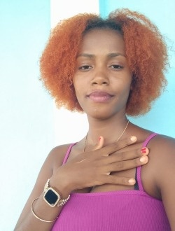 Profil de Yollande, une femme célibataire de 26 ans à Antsiranana