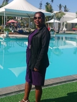 Profil de Linasoa, une femme célibataire de 59 ans à Vavatenina