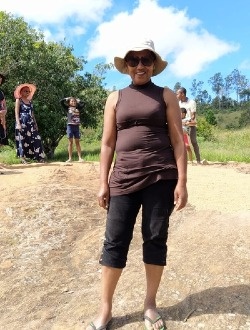 Profil de Claire, une femme célibataire de 57 ans à Alarobia-Antanamalaza