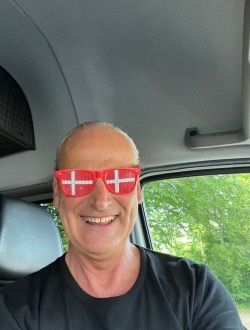 profile picture 0