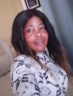 Profil de Elena, une femme célibataire de 35 ans à Baguida
