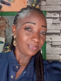 Profil de Mafo, une femme célibataire de 42 ans à Douala
