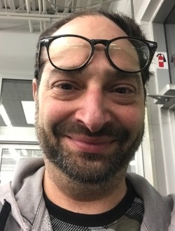 Profil de Nicolas, un homme célibataire de 51 ans à Saint-Lambert