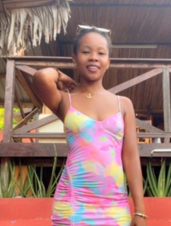 Profil de Anna, une femme célibataire de 32 ans à Antsiranana