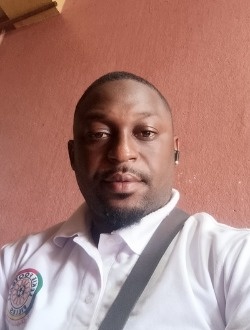 Profil de Laurent Thierry, un homme célibataire de 36 ans à Yaoundé