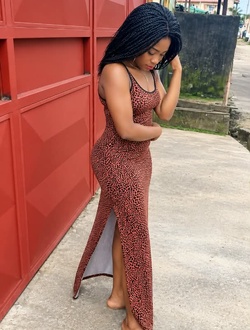 Profil de Emma, une femme célibataire de 32 ans à Douala