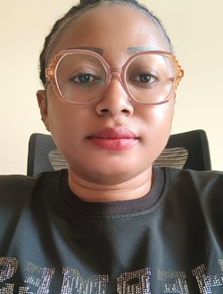 Profil de Valerie, une femme célibataire de 33 ans à Yaoundé