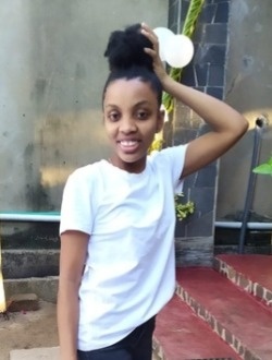 Profil de Edmine, une femme célibataire de 24 ans à Antsiranana