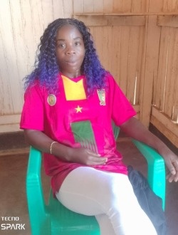 Profil de Mimi, une femme célibataire de 44 ans à Yaoundé