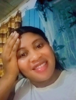 Profil de Vanel, une femme célibataire de 27 ans à Yaoundé