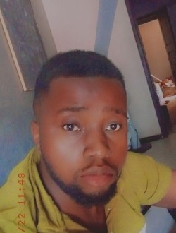 Profil de Kuyo Edmond, un homme célibataire de 28 ans à Abidjan