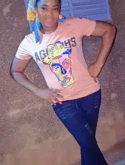 Profil de Leslie, une femme célibataire de 31 ans à Bobo-Dioulasso