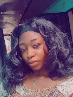 Profil de Sandra, une femme célibataire de 23 ans à Douala