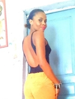 Profil de Thina, une femme célibataire de 34 ans à Toamasina