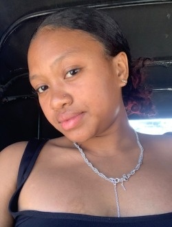 Profil de Emilie, une femme célibataire de 18 ans à Toamasina