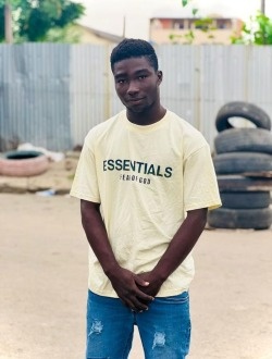 Profil de Ange Michel, un homme célibataire de 23 ans à Treichville