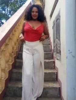 Profil de Kimberly, une femme célibataire de 28 ans à Toamasina