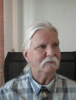 Profil de André, un homme célibataire de 73 ans à Montréal