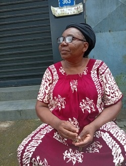 Profil de Nathalie, une femme célibataire de 55 ans à Dou-la-Poka