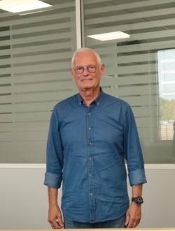 Profil de Jean Pierre, un homme célibataire de 73 ans à Lorient