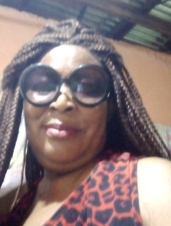 Profil de Hélène, une femme célibataire de 52 ans à Douala