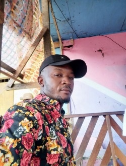 Profil de Dario, un homme célibataire de 36 ans à Douala
