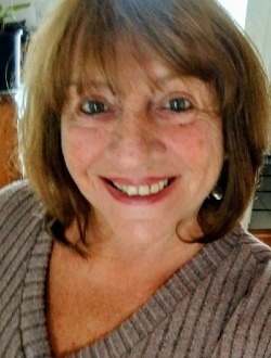 Profil de Linda, une femme célibataire de 64 ans à Brossard