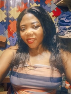 Profil de Clarrance, une femme célibataire de 43 ans à Abé