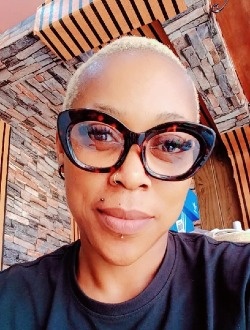 Profil de Danielle, une femme célibataire de 40 ans à Odza I