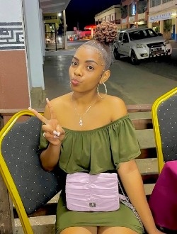 Profil de Asnah, une femme célibataire de 20 ans à Antsiranana