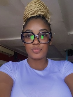 Profil de Christelle Jordy, une femme célibataire de 35 ans à Douala