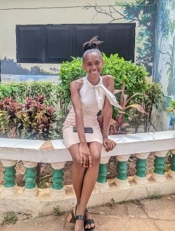 Profil de Eclà, une femme célibataire de 24 ans à Mahajanga