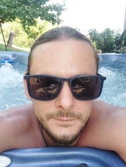 Profil de Sasha, un homme célibataire de 32 ans à Genève